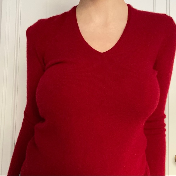 red cashmere vneck - Picture 5 of 12